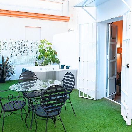 Downtown Apartment With Private Terrace & Jacuzzi Sevilla Kültér fotó
