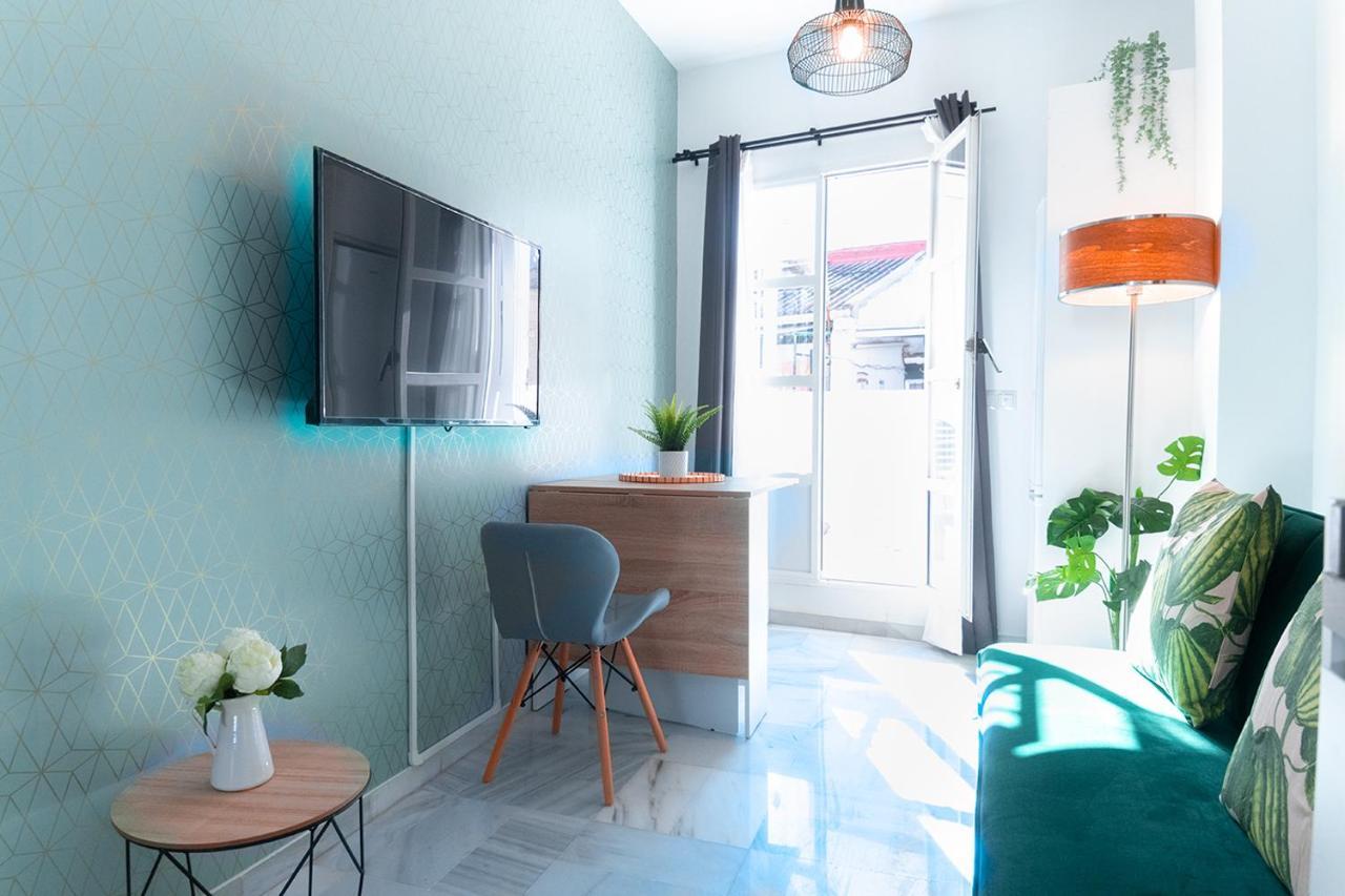 Downtown Apartment With Private Terrace & Jacuzzi Sevilla Kültér fotó